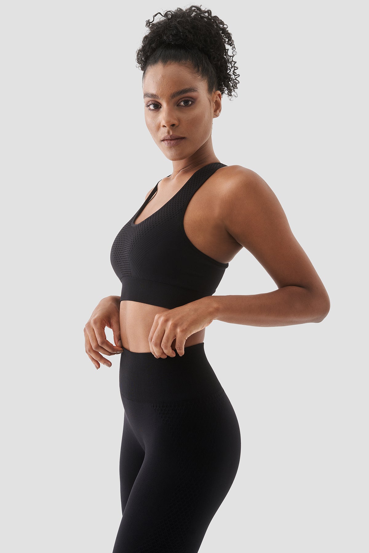 COCHEM - Seamless Sports Bra